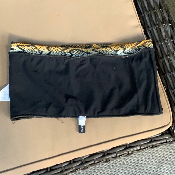 ONZIE PYTHON PRINT TUBE TOP, ONE SIZE FITS ALL - Picture 4 of 7